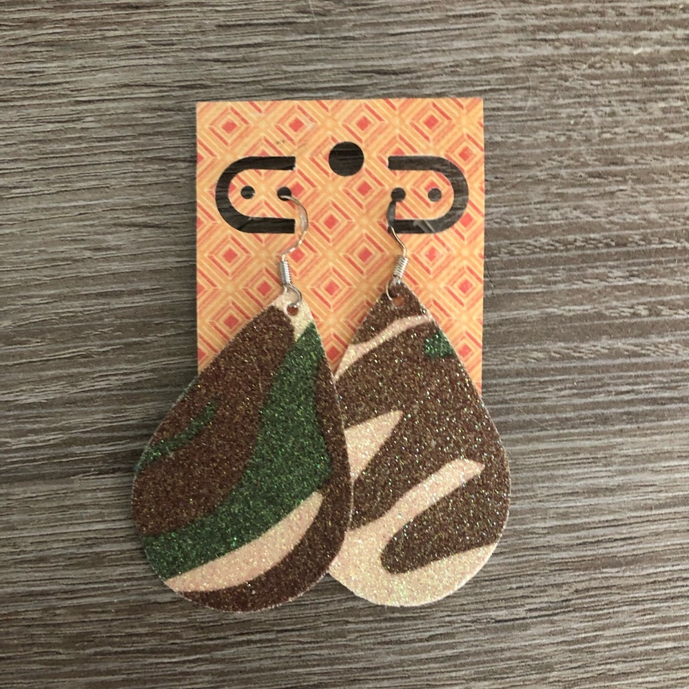 Camo glitter earrings